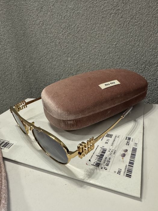 Слънчеви очила Miu Miu