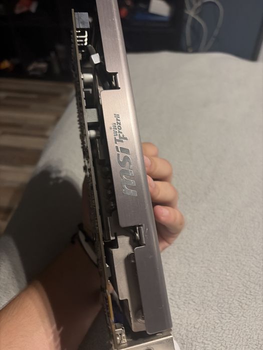Vand placa video MSI inca foarte buna pentru gaiming