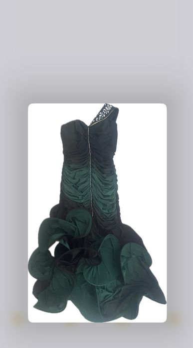 Официална рокля в зелено и черно и рокля с перли