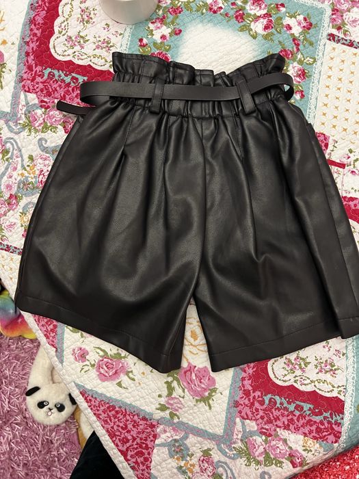 Кожанные шорты для девочек