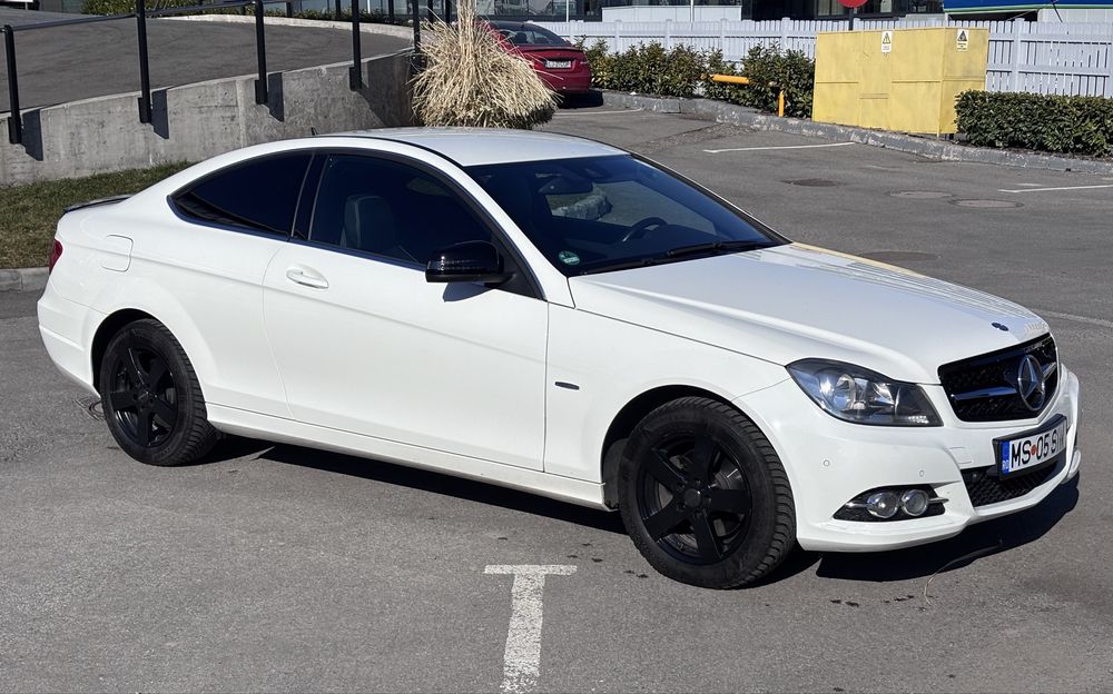 MERCEDES-BENZ C-Class 2011 — imagine 4