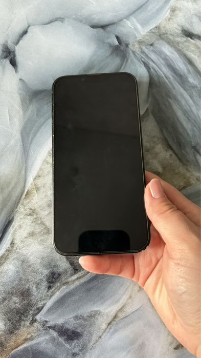 Продам айфон 14 на 128 гб