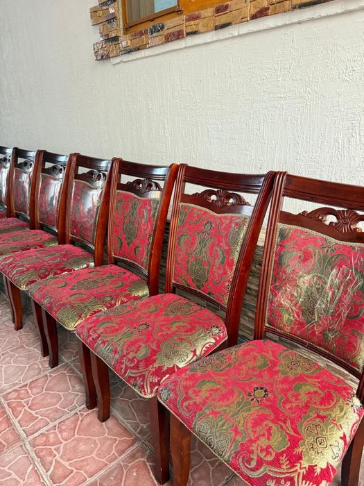 Стулья  натур красный дерево