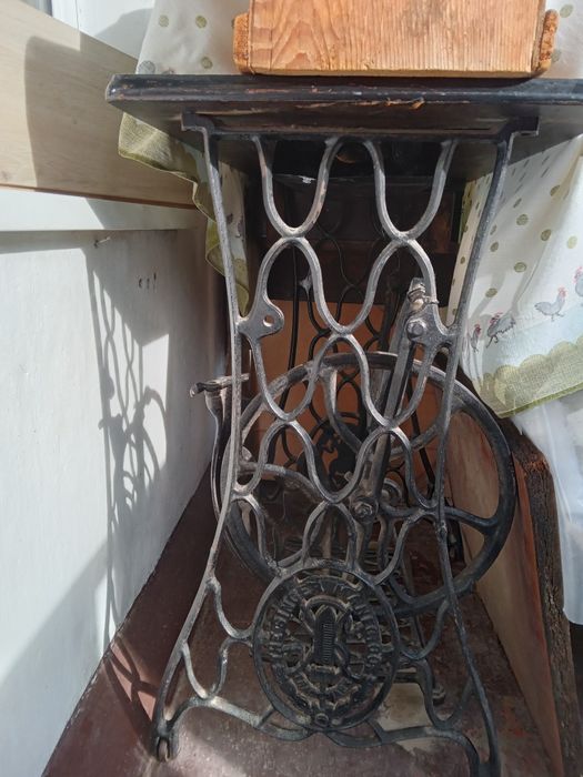 Шевна машина SINGER