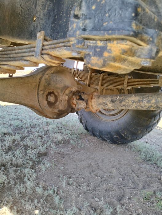 Грузовые автомобиль