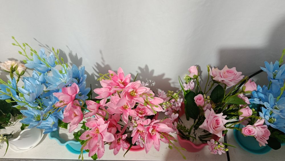 Suniy gullar har hil turlarda