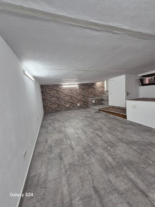 Spatiu de închiriat central