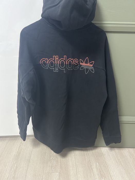 Кофта Adidas в черном цвете