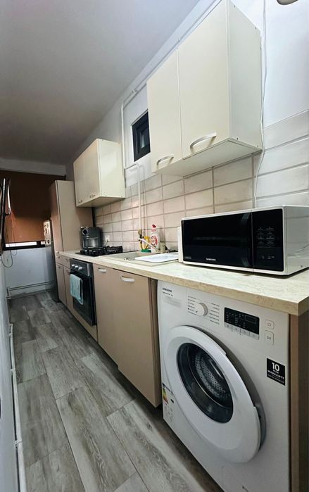 Inchiriez Apartament 2 camere ultracentral de inchiriat complet mobilat zona big focsani