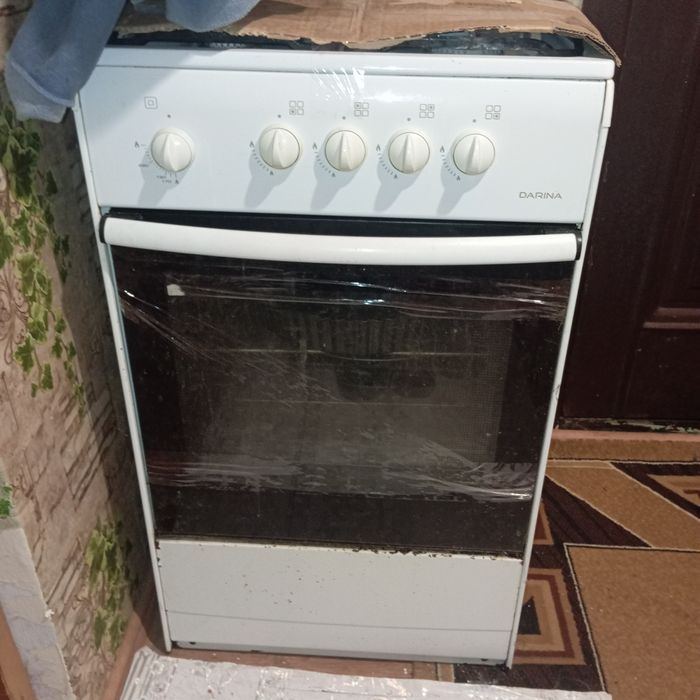Продаю газ плиту