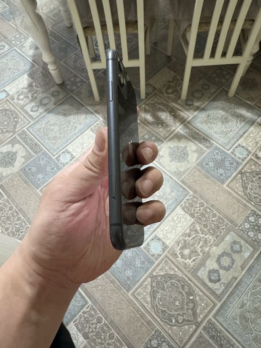 iPhone 11 128Гб в идеале