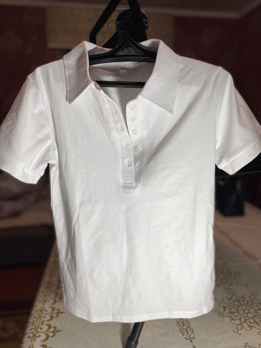 Белый тенниска для девушек