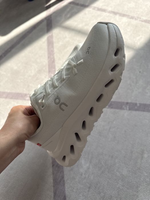 кроссовки женские