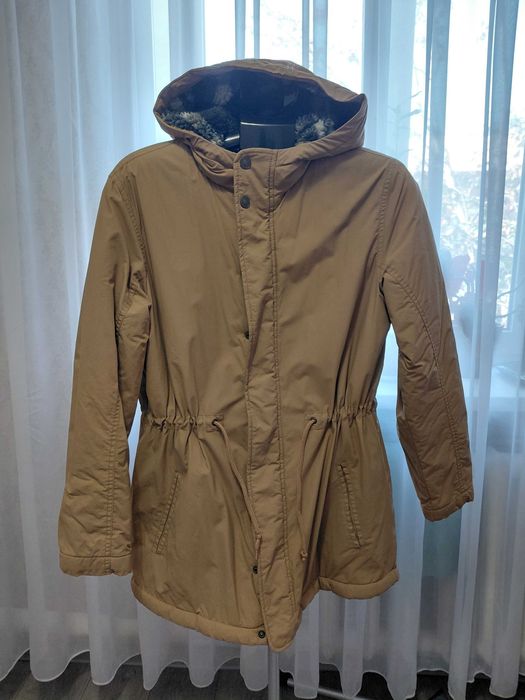 Продам женские куртки