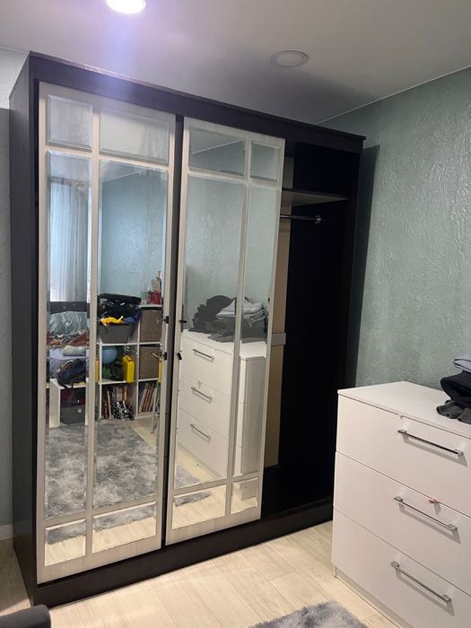 Продам шкаф срочно