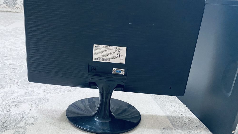 Компьютер САМСУНГ