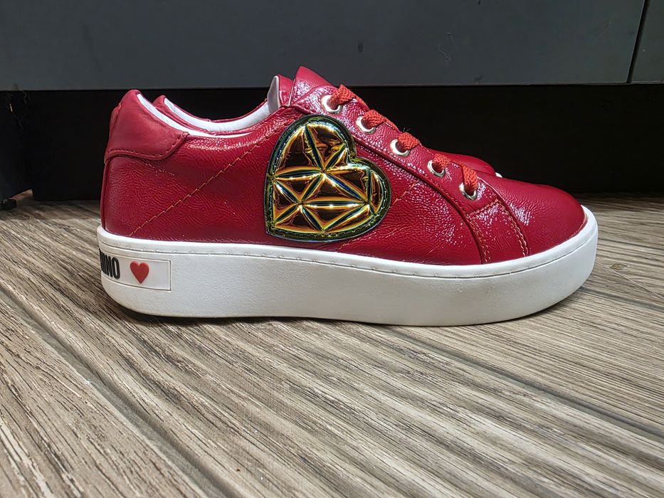 Дамски маратонки LOVE MOSCHINO