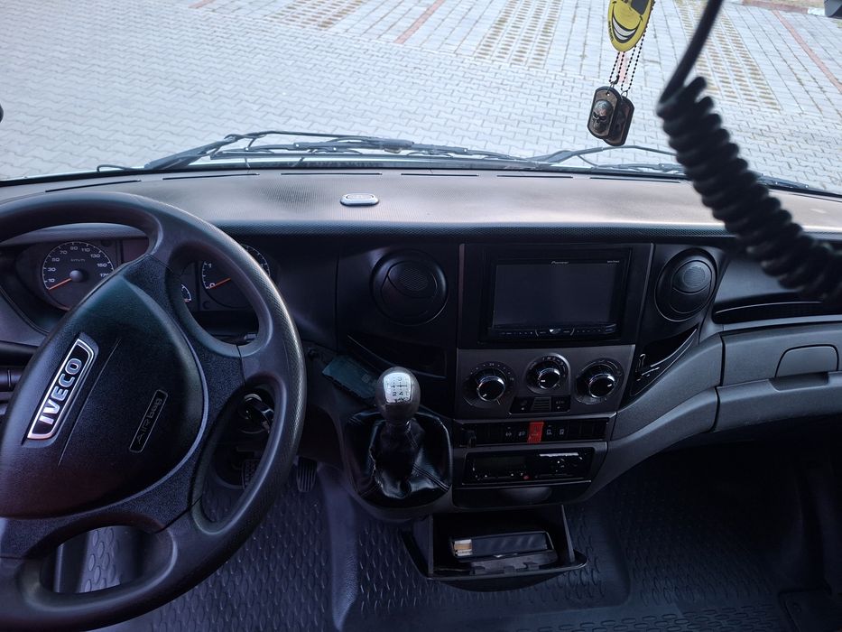 iveco daily 70c17/70c18/70c210/50c15/35c15 Mercedes sprinter 516/518/519