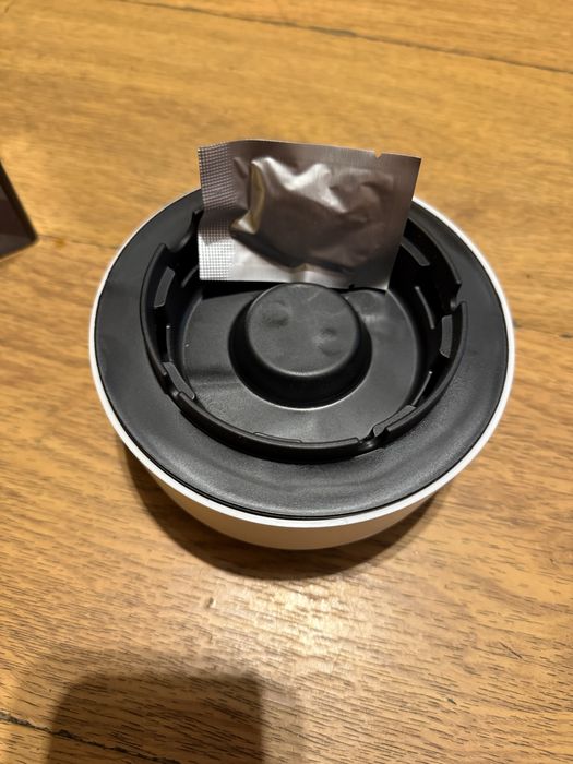 Продавам пепелник с дърпане на дима