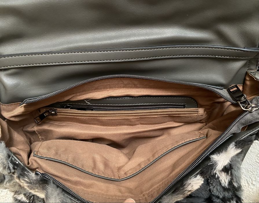 Невероятна модна находка - италианска дамска чанта с 6 отделение