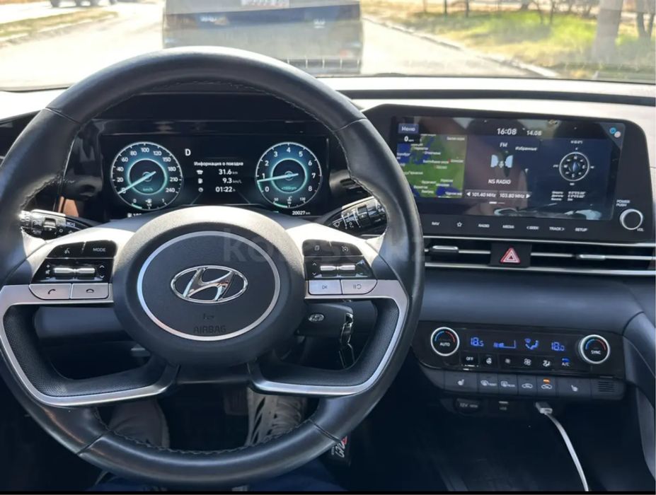 Hyundai Elantra 2021