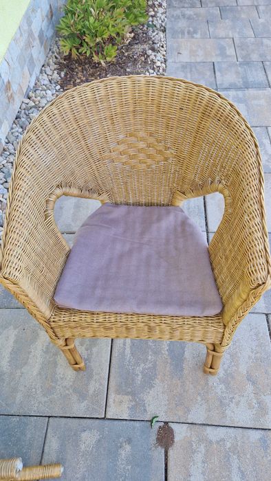 маса и столове естествен ратан