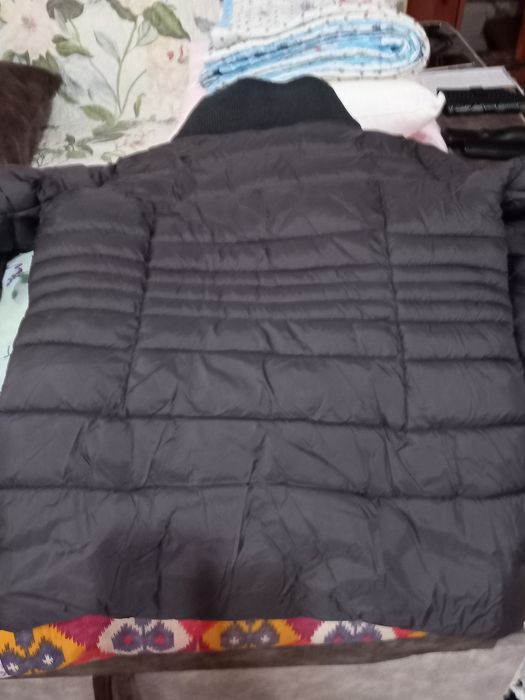 Фирменный   тёплый  пуховик
