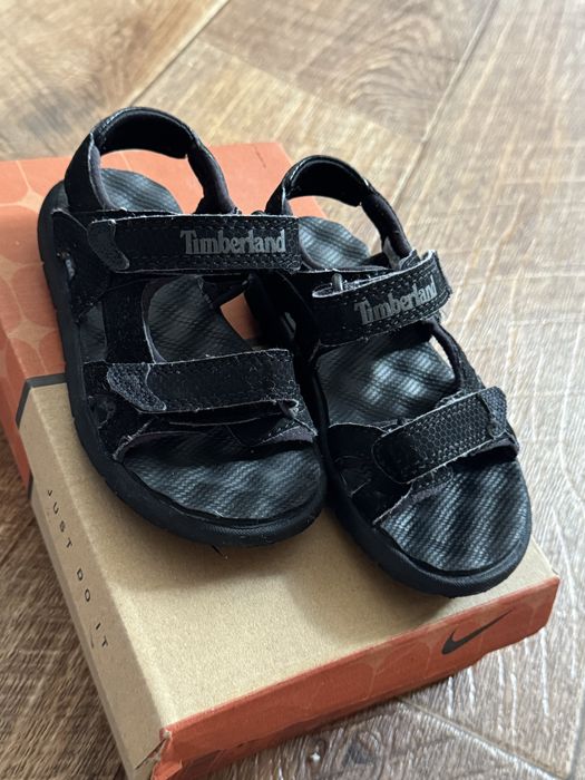 Продам сандали Timberland