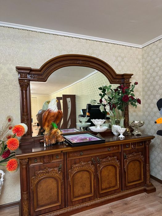 Гарнитура сатылады