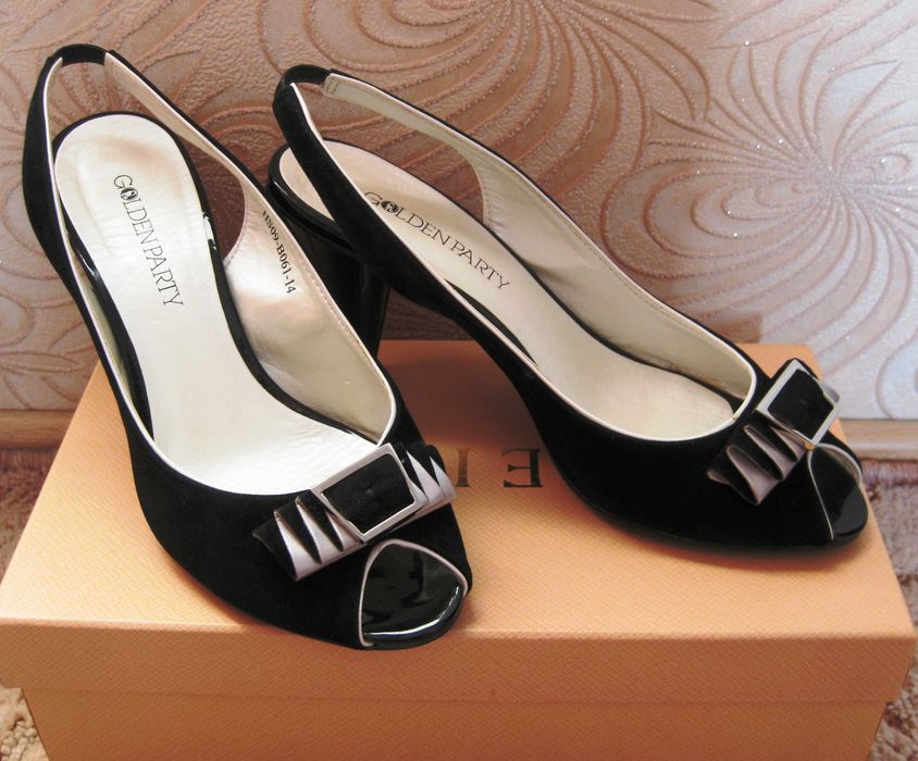 Босоножки  летние