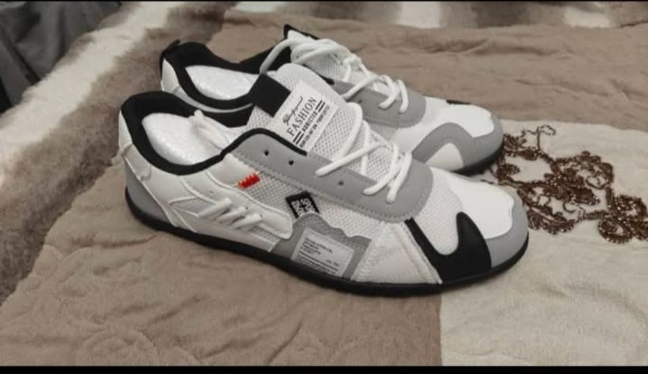 Adidasi sport noi