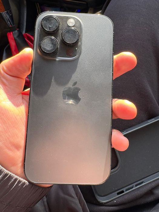 Продам айфон 14 про