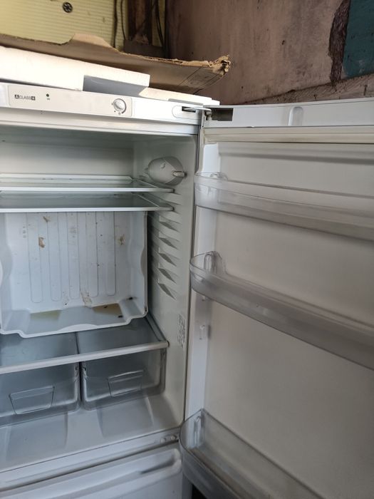 Холодильник indesit