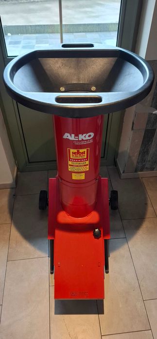 Tocator  al-ko crengi si frunze