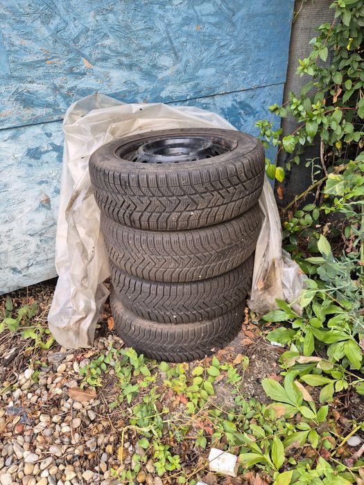 ROTI IARNA PIRELLI 205/55/16  5x114,3