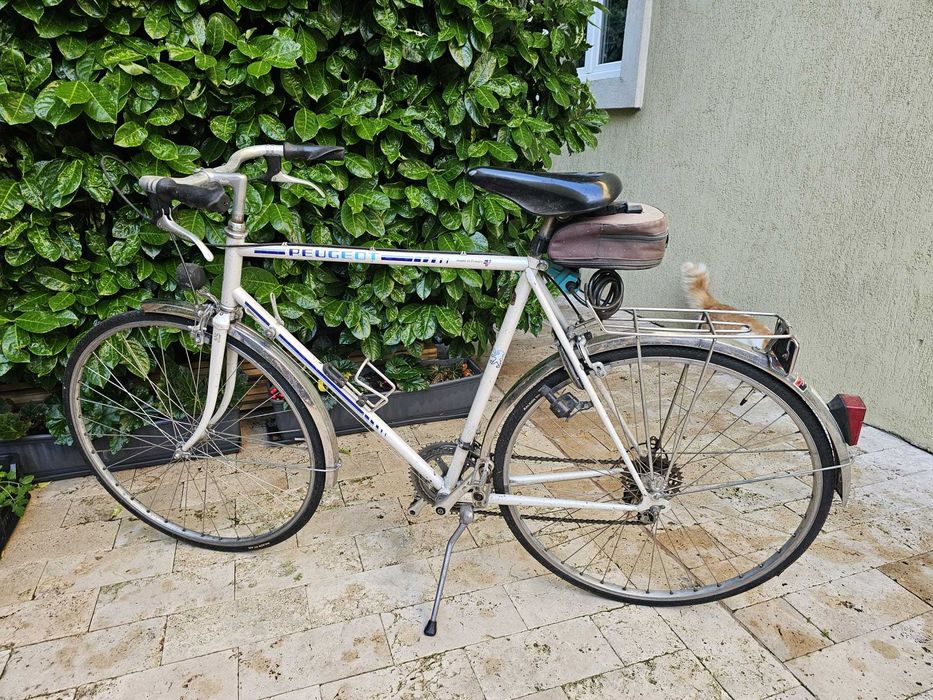 Vând două biciclete Peugeot vintage