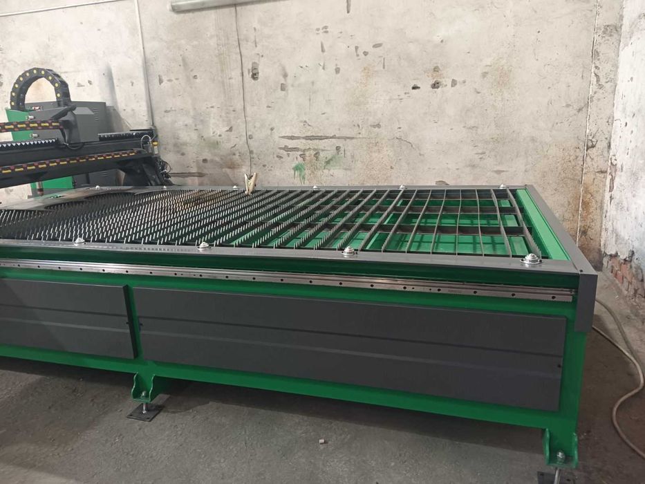 CNC машина за плазмено рязане RB1530