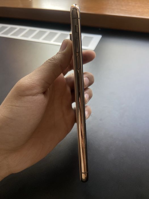 Продам Iphone XS Max(ЧИТАТЬ ОПИСАНИЕ!)