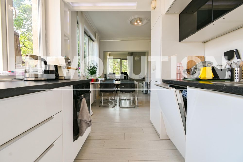 Дава се под наем Тристаен апартамент в София, Яворов - 100 кв.м за 870 € - Снимка #3