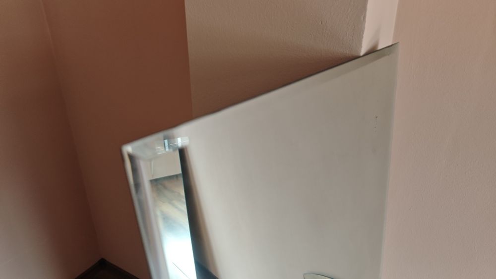 Продвам и подарявам огледала