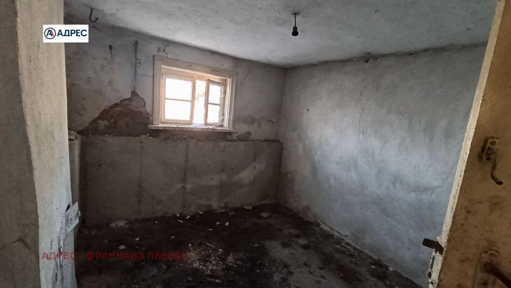 Къща в Враца, област-с.Девене площ 70 цена 47000