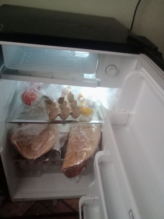 Холадинник сотилади холати тоза