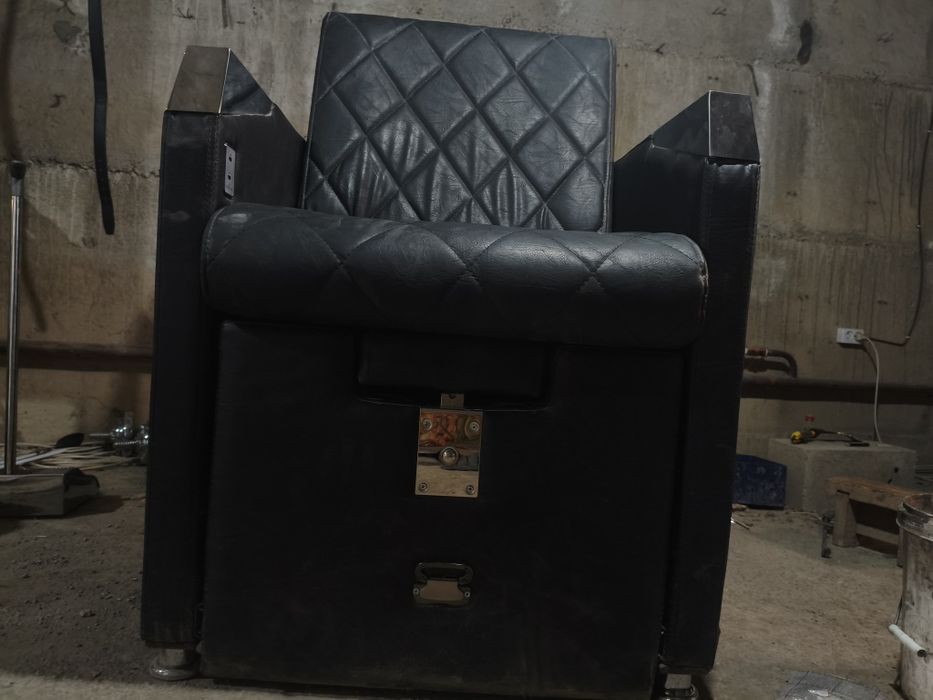 Продается педикюрное кресло