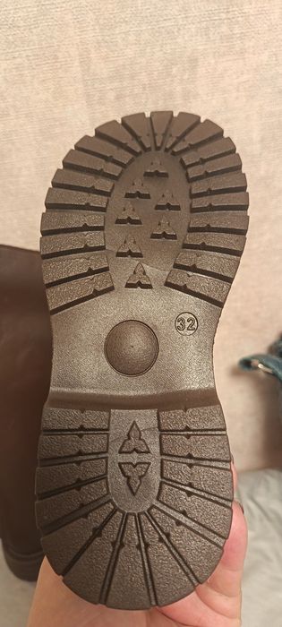 Продам детские сапоги.