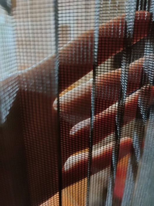 Москитные сетки плиссе на двери и окна