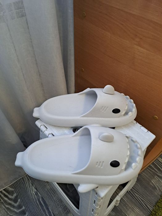 Мужскаие шлепанцы