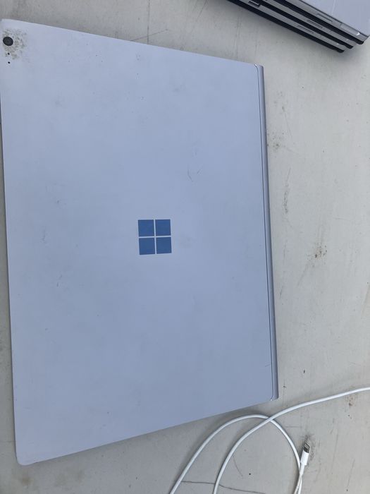 Microsoft surface book 1703