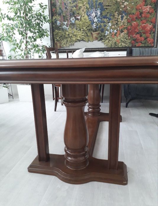 Красивый стол 270x120