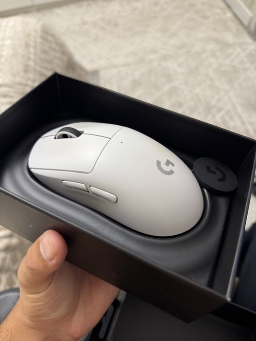 Продам мышь Logitech Superlight