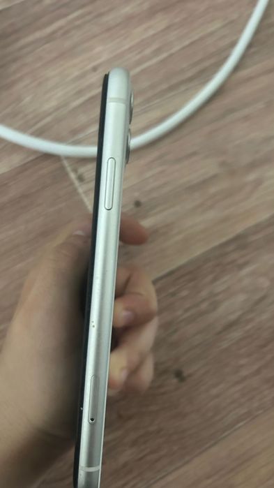 Айфон11 128гб фейс айди роботает